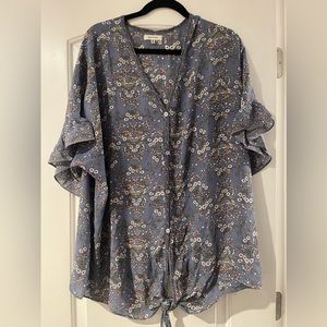 Plus size: women’s purple top